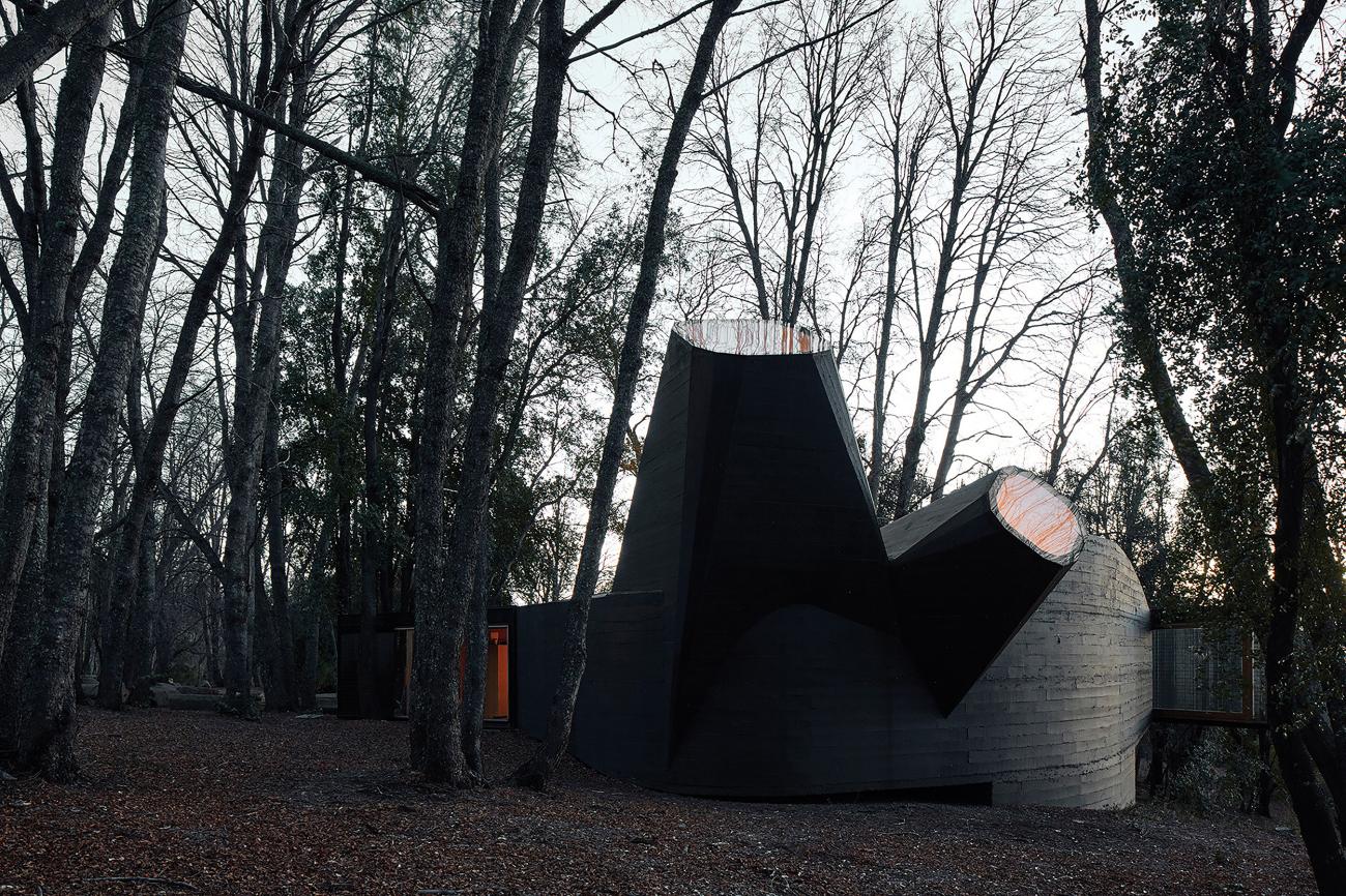 House for the Poem of the Right Angle