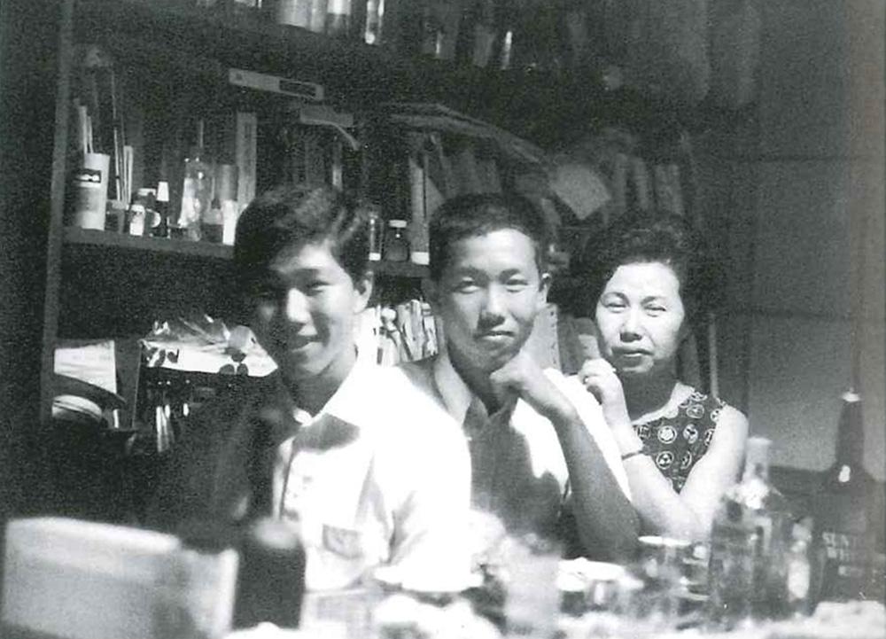 Riken Yamamoto Family Photo